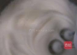 蓝莓芝麻戚风蛋糕的做法图解8