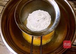 肉松沙拉蛋糕卷的做法图解5