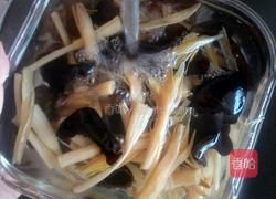 黑木耳炒黄花菜的做法图解9