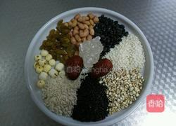 腊八粥的做法图解1