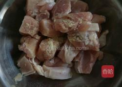 焖鸡肉的做法图解1