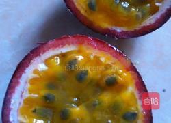 百香果蜂蜜水的做法图解2