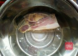 金华火腿菌菇炖鸡汤的做法图解1