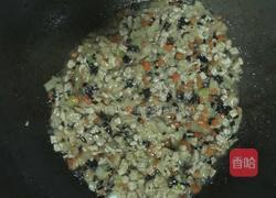 打卤面(白菜木耳胡萝卜肉丁卤)的做法图解10