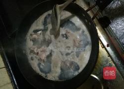 排骨萝卜汤的做法图解1