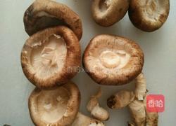 虾仁瘦肉酿香菇的做法图解1
