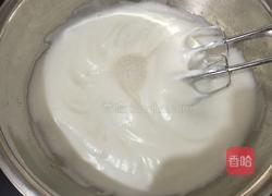 奶油草莓蛋糕卷的做法图解8