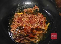 芹菜炒牛肉丝的做法图解6