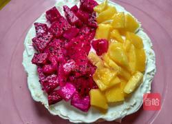 六寸爱心双拼水果蛋糕的做法图解2