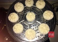 猪肉粉条韭菜包子的做法图解24