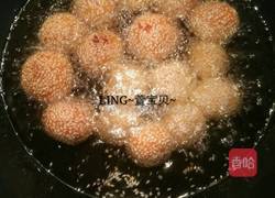 奶香芝麻红薯丸子的做法图解3