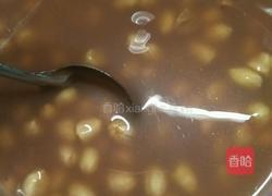 花生牛奶的做法图解1