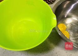 六寸戚风蛋糕的做法图解2