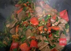 大红椒炒猪肝的做法图解3