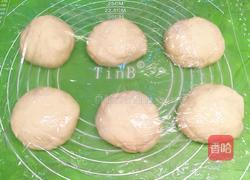 萌兔子酸奶香肠面包的做法图解6