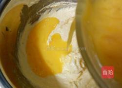 红丝绒香蕉磅蛋糕的做法图解3