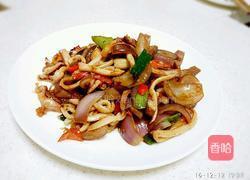 洋葱炒鱿鱼的做法图解1
