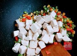 五彩豆腐虾仁的做法图解3