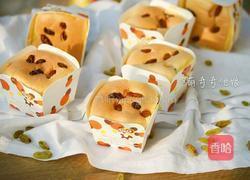 葡萄干纸杯戚风蛋糕的做法图解1