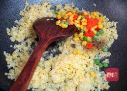 什锦炒饭的做法图解7