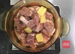 红酒焖牛腩的做法图解2