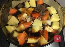 红酒焖牛腩的做法图解8