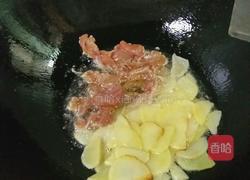 土豆片炒鸡蛋火腿的做法图解4