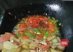 土豆片炒鸡蛋火腿的做法图解6