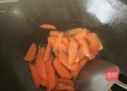 香肠小菜的做法图解1