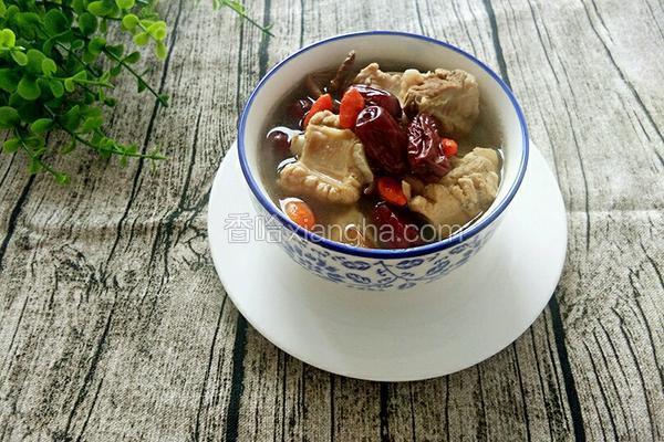 蘑菇红枣排骨汤