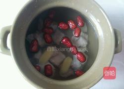 蘑菇红枣排骨汤的做法图解6