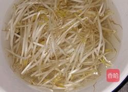 清炒三丝绿豆芽的做法图解1