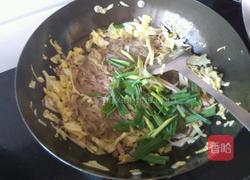 包菜炒粉条的做法图解8