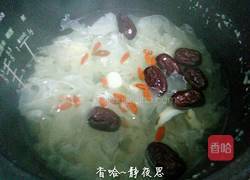 银耳红枣莲子羹的做法图解7