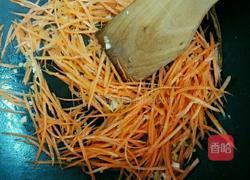 胡萝卜鸡蛋卷的做法图解2