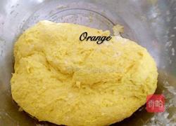 南瓜玫瑰豆沙包的做法图解2