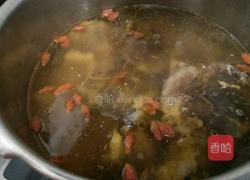 人参松茸炖土鸡的做法图解3