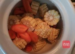 玉米排骨汤的做法图解3