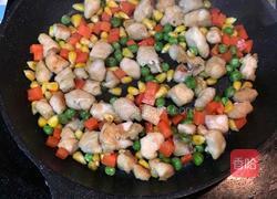 五彩鸡肉丁的做法图解8