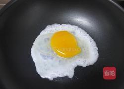 酸甜煎鹅蛋的做法图解1