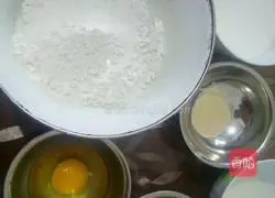 Milk flower-shaped bun recipe 1