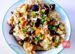 香菇鸡腿煲仔饭的做法图解6