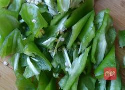 辣椒炒鸭血的做法图解2