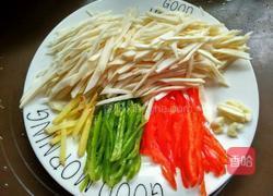 茭白炒肉丝的做法图解3