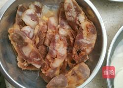 冬笋炒腊肠的做法图解3