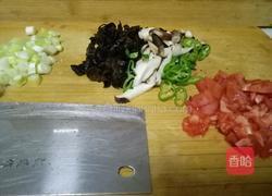 手擀面的做法图解1