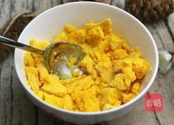 咸蛋黄焗南瓜的做法图解4