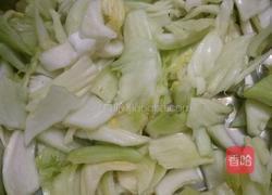 酸甜卷心菜的做法图解2