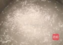 椰子茸芒果杯的做法图解2