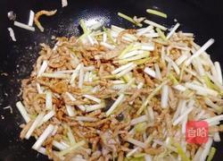韭黄炒肉丝的做法图解5
